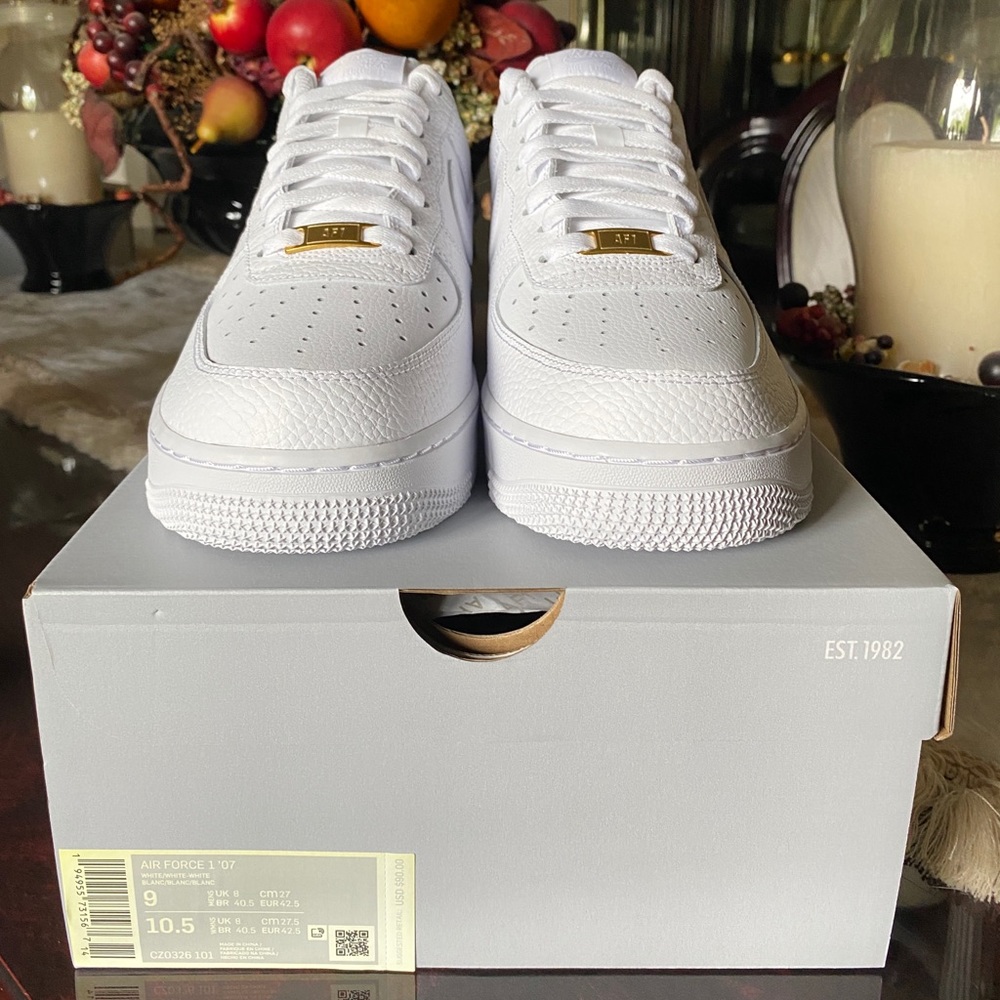 🚨 SOLD 🚨 Nike Air Force 1 ‘07 🚨SOLD 🚨